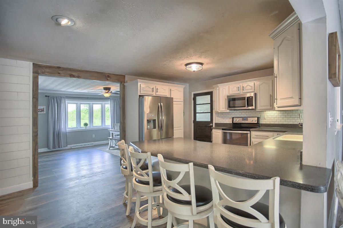 635 Bowers Bridge Road Manchester, PA 17345 - Photo 6 of 39 Gallery Image 6