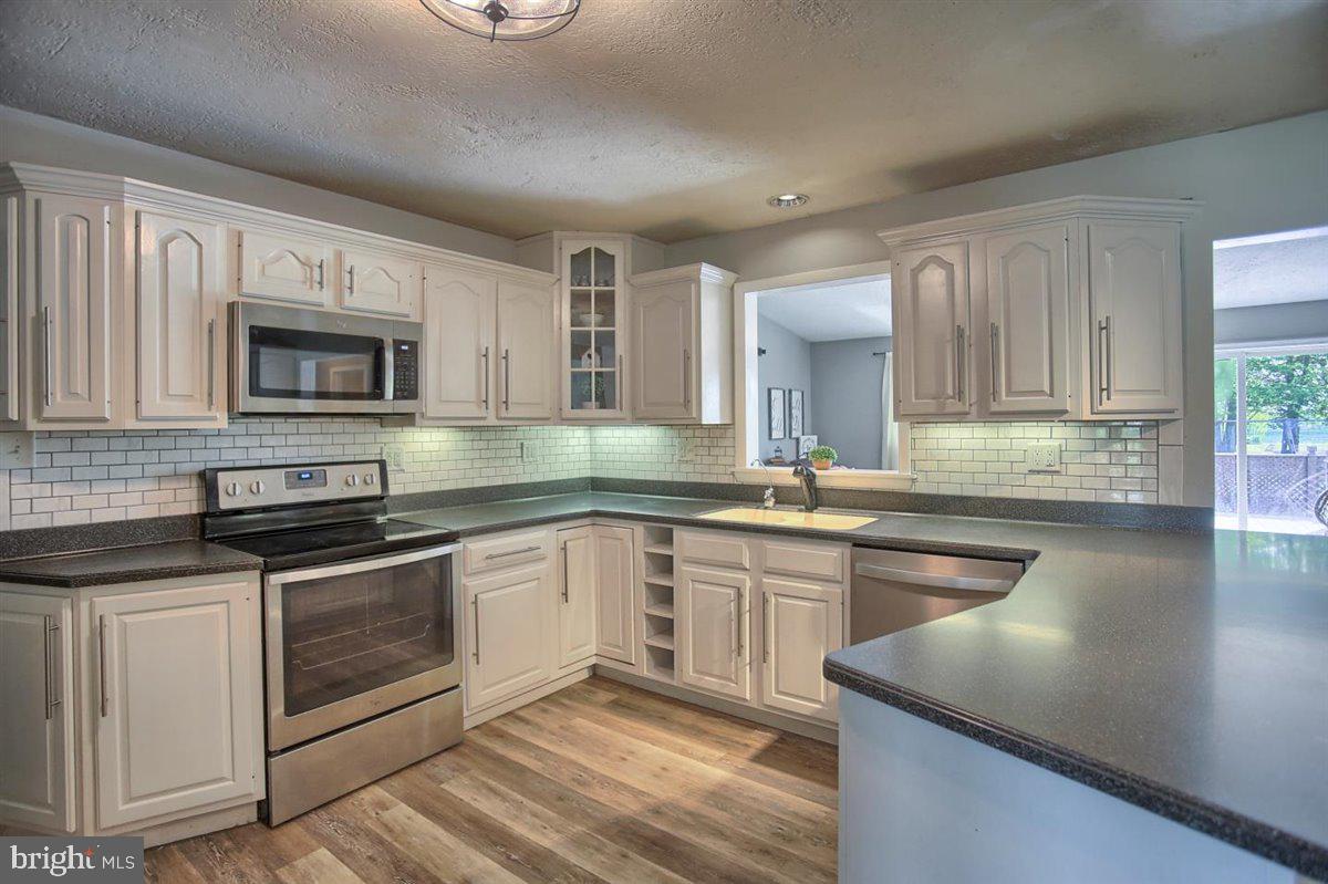 635 Bowers Bridge Road Manchester, PA 17345 - Photo 8 of 39 Gallery Image 8