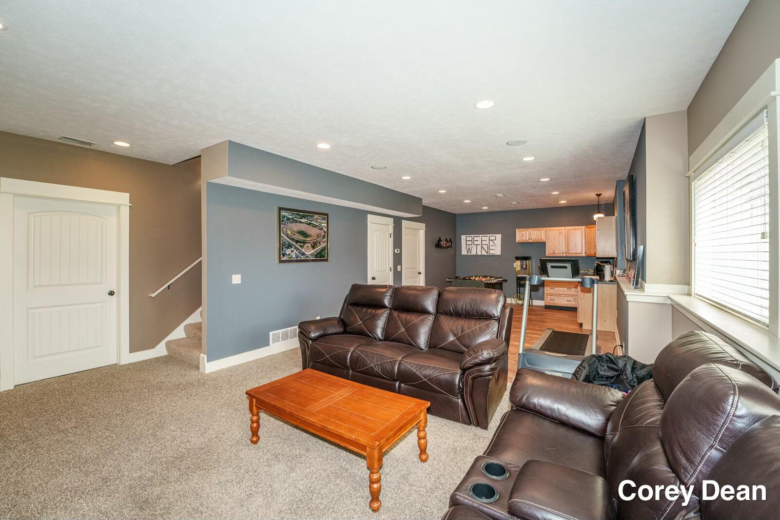 8262 Hunting Court Jenison, MI 49428 - Photo 30 of 46 tempImage4WUogl