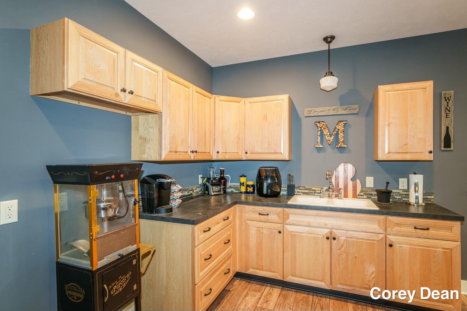 8262 Hunting Court Jenison, MI 49428 - Photo 32 of 46 tempImageKUdp9s