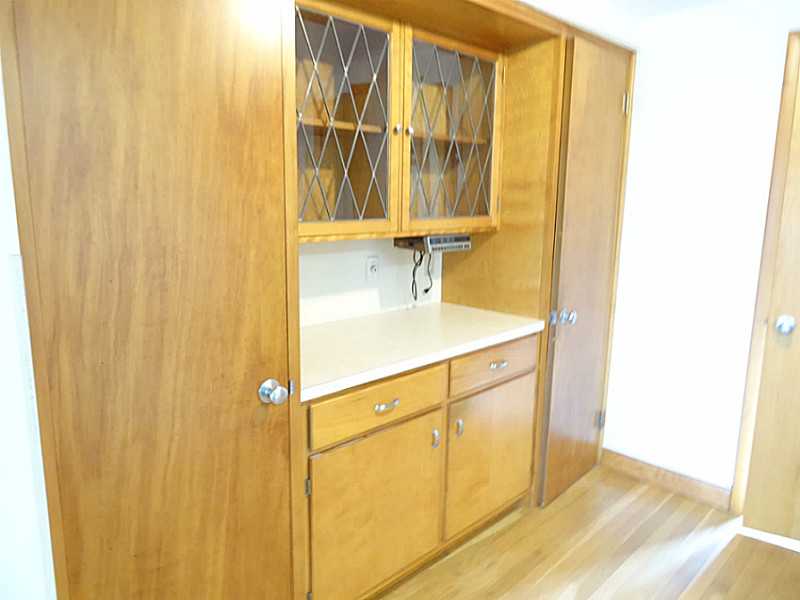 34 Bennington Road Cranston, RI 02920 - Photo 6 of 16 Kitchen. Great Built ins