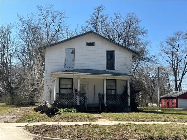 $23,500 | 423 South Webster Street, Decatur, IL 62521