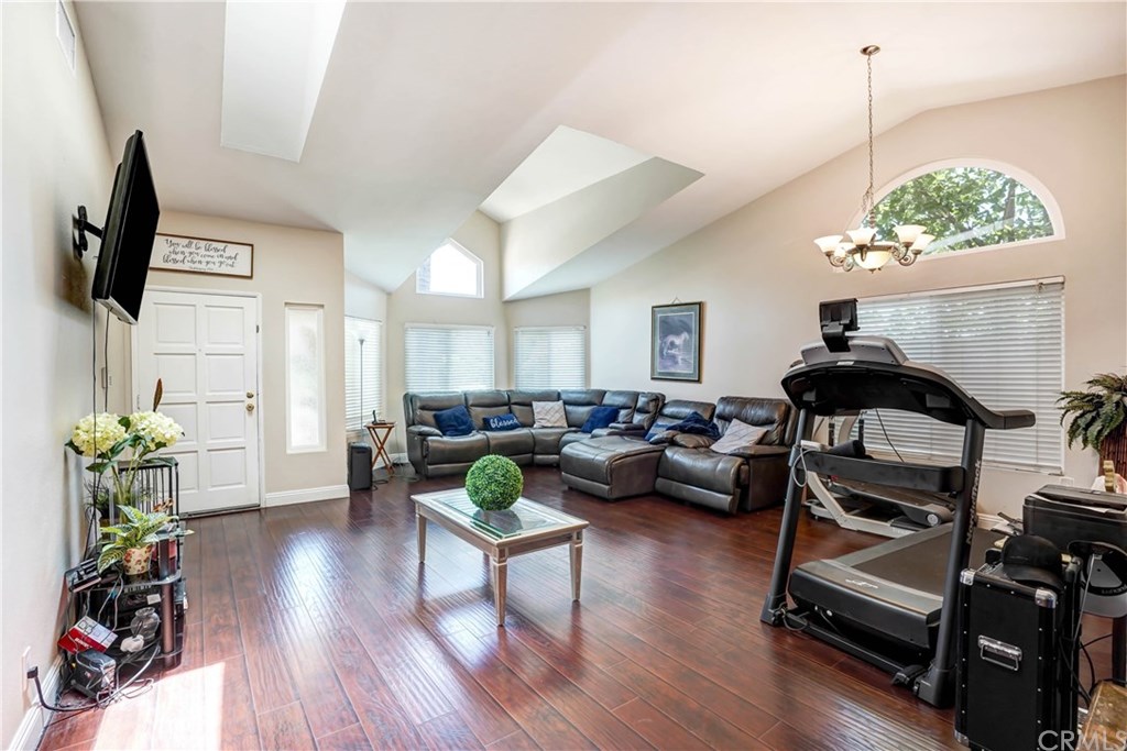 13051 August Circle Riverside, CA 92503 - Photo 2 of 18
