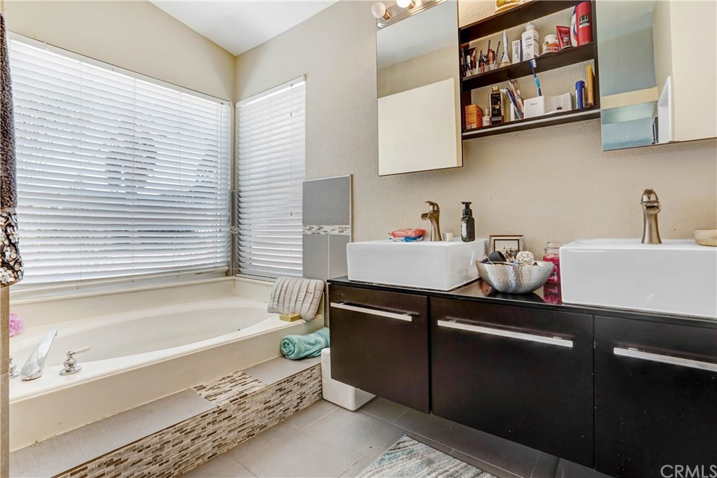 13051 August Circle Riverside, CA 92503 - Photo 10 of 18