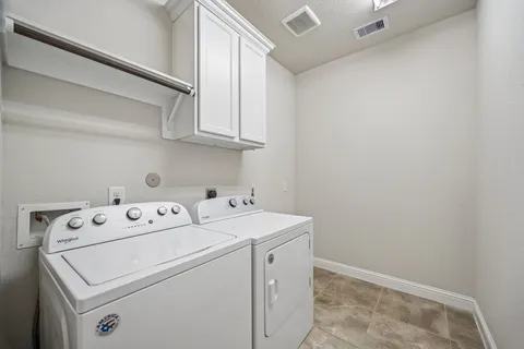 $445,000 | 3002 Golden Honey Lane, Richmond, TX 77406