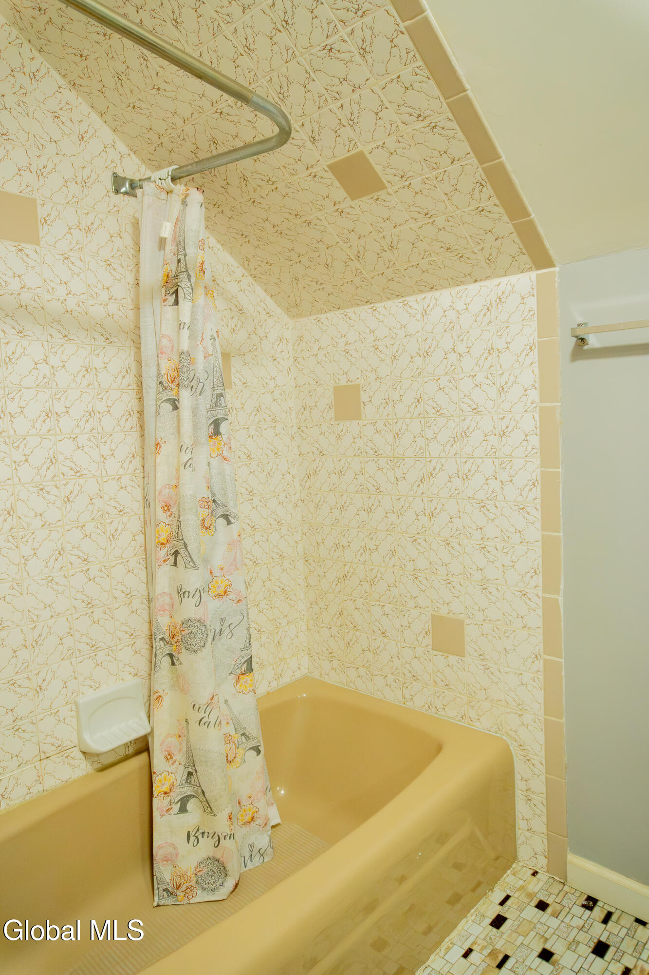 818 Bedford Road Schenectady, NY 12308 - Photo 26 of 38 _DSC1750