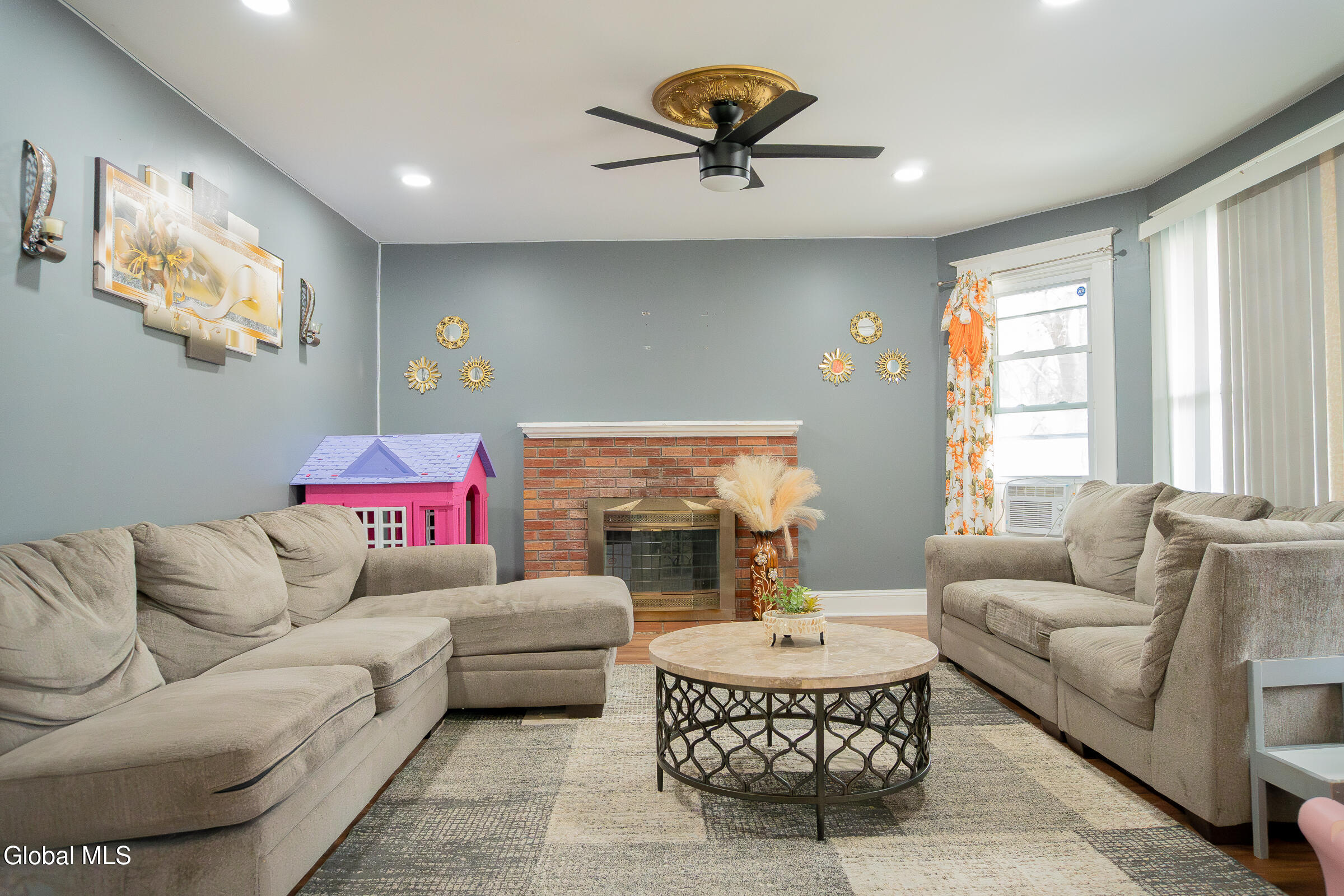 818 Bedford Road Schenectady, NY 12308 - Photo 3 of 38 _DSC1698