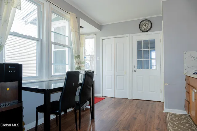 $325,000 | 818 Bedford Road, Schenectady, NY 12308