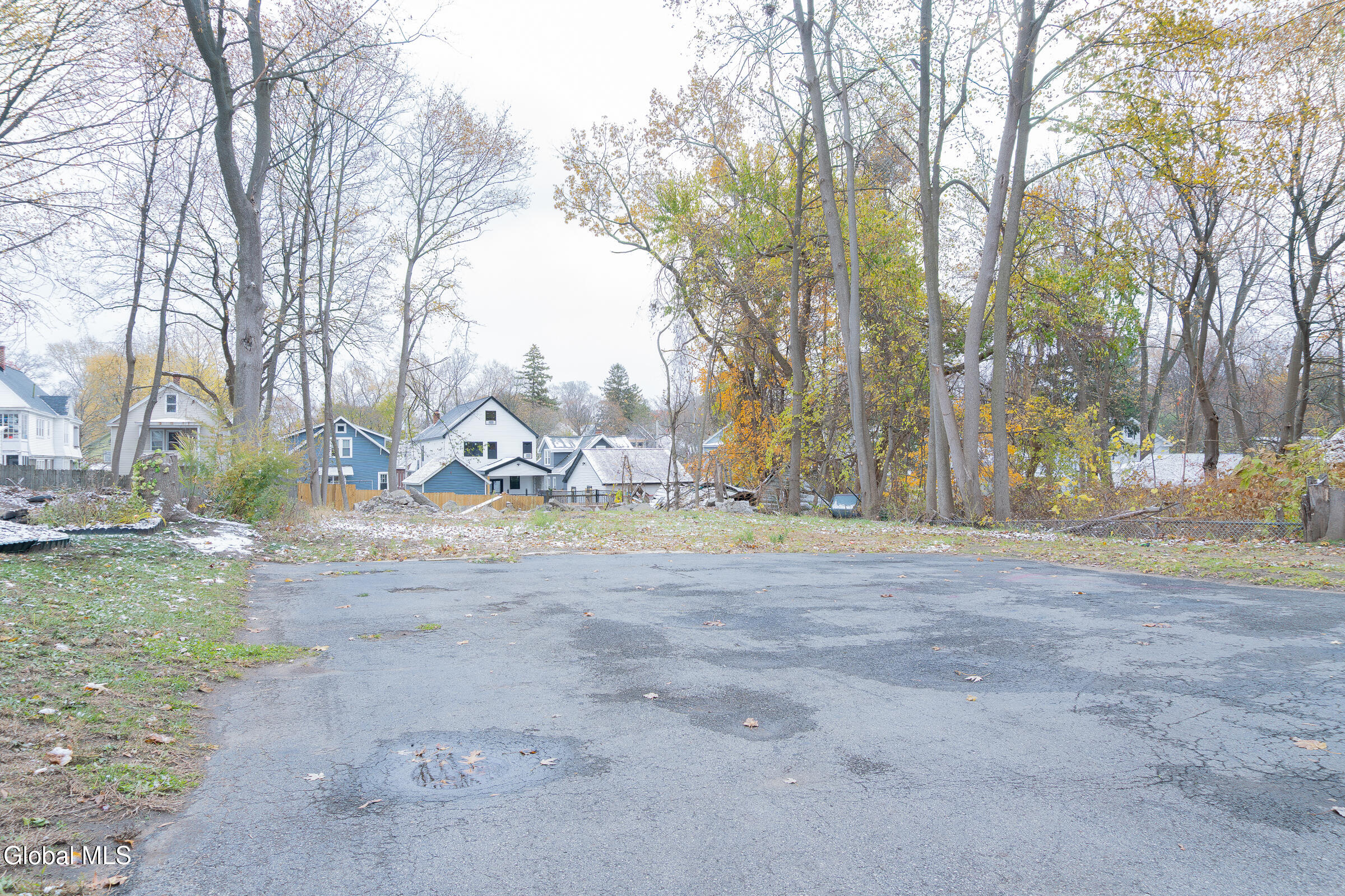 818 Bedford Road Schenectady, NY 12308 - Photo 37 of 38 _DSC1774