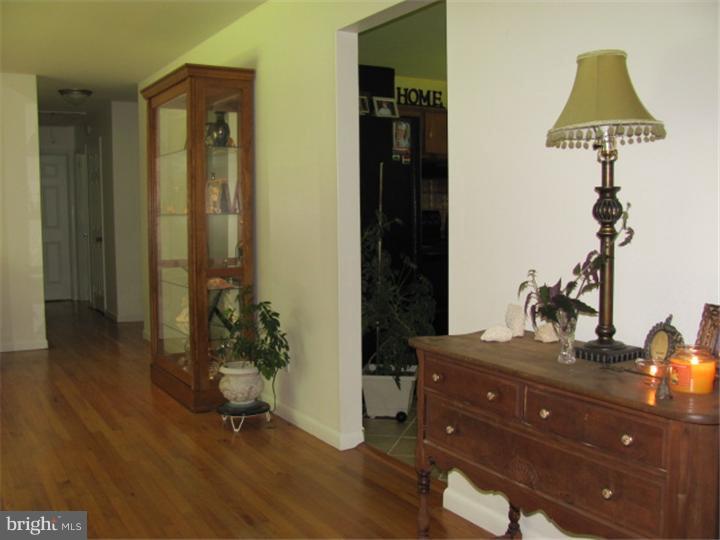 1605 Deacon Road Hainesport, NJ 08036 - Photo 6 of 23 Living Room