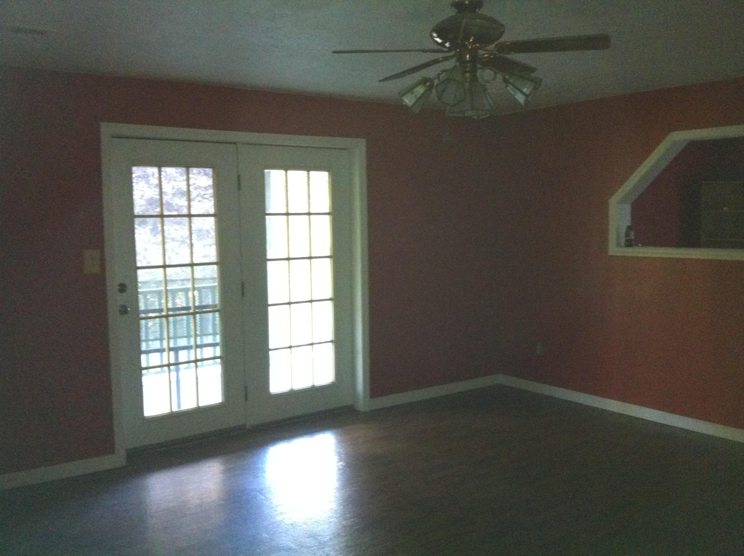 318 McDeerman Road Jacksboro, TN 37757 - Photo 3 of 6 diningroom (2)
