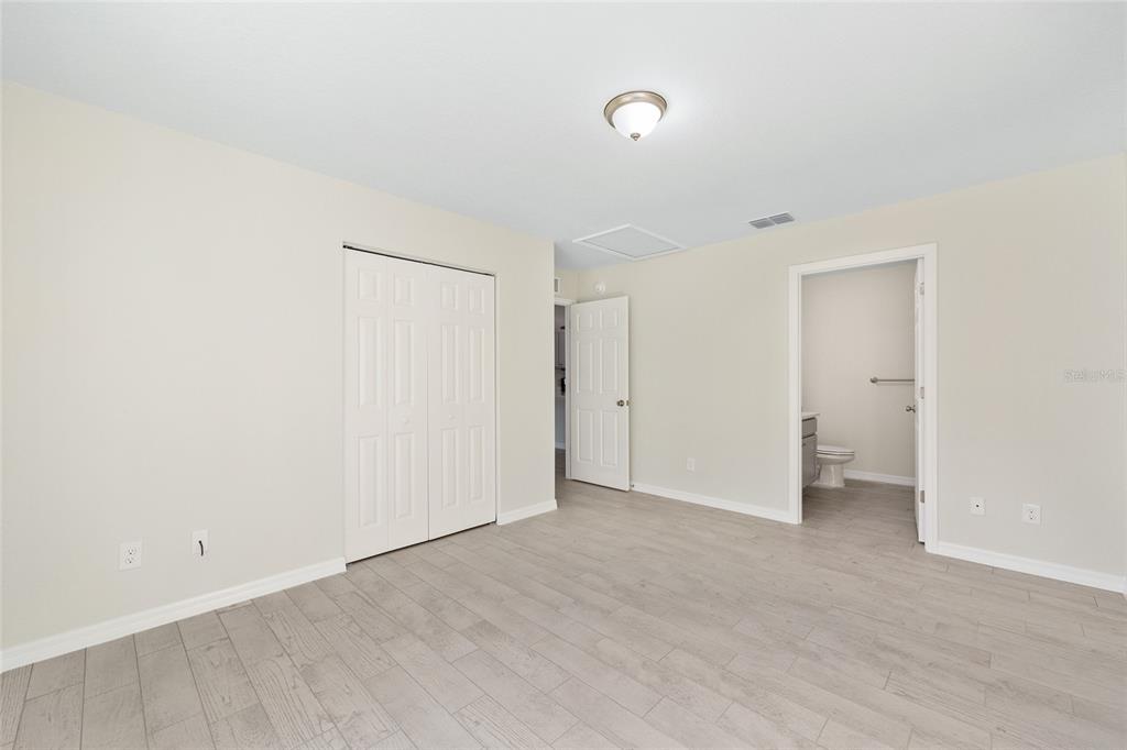 358 Locust Road Ocala, FL 34472 - Photo 23 of 48 a view of an empty room