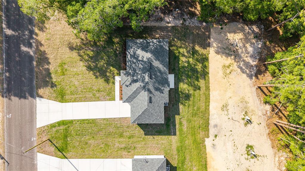 358 Locust Road Ocala, FL 34472 - Photo 41 of 48 a view of a garden