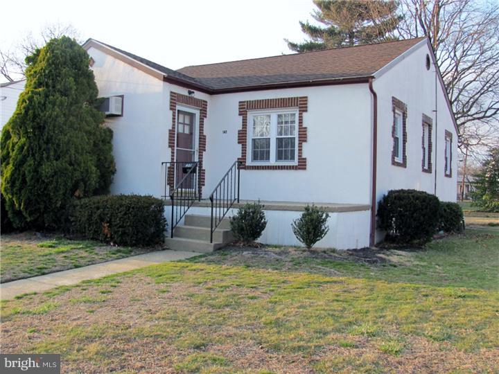 141 Oxford Road Cinnaminson, NJ 08077 - Photo 2 of 18 Front Yard