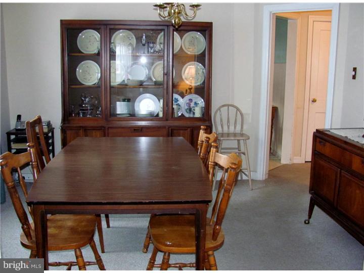 141 Oxford Road Cinnaminson, NJ 08077 - Photo 7 of 18 Dining Room