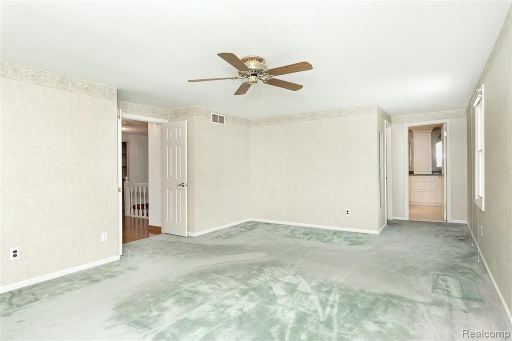 2833 Chancery Court Rochester Hills, MI 48306 - Photo 13 of 38