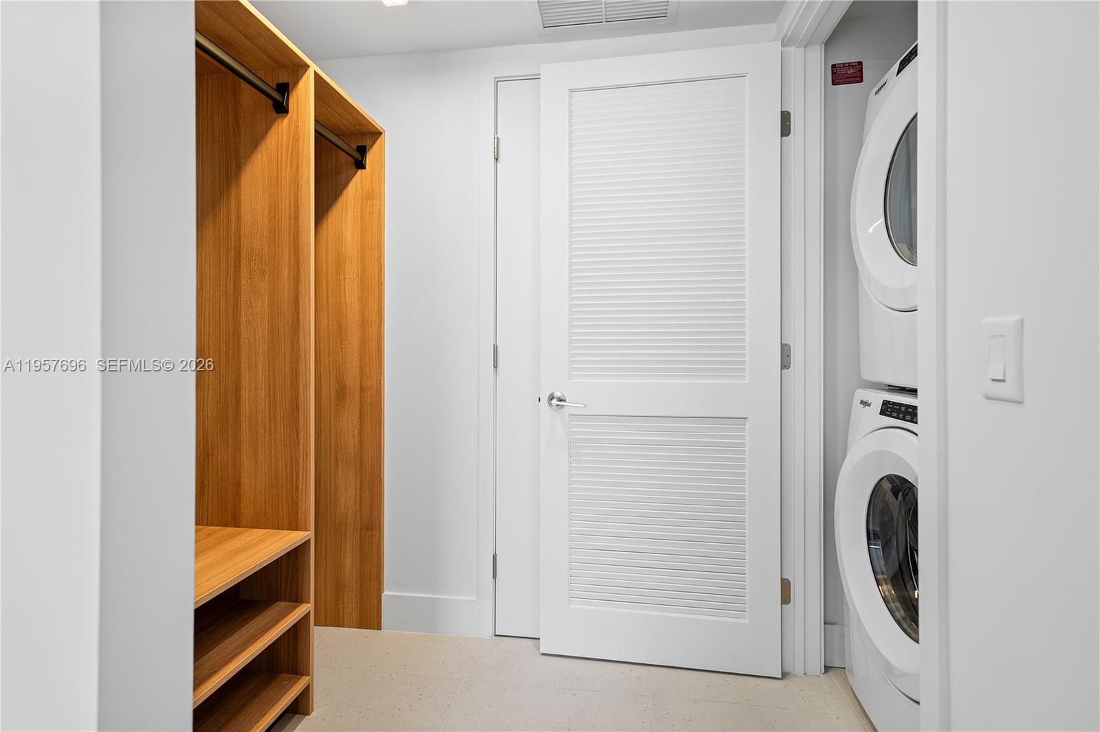 159 Northeast 6th Street, Unit 2707 Miami, FL 33132 - Photo 10 of 14