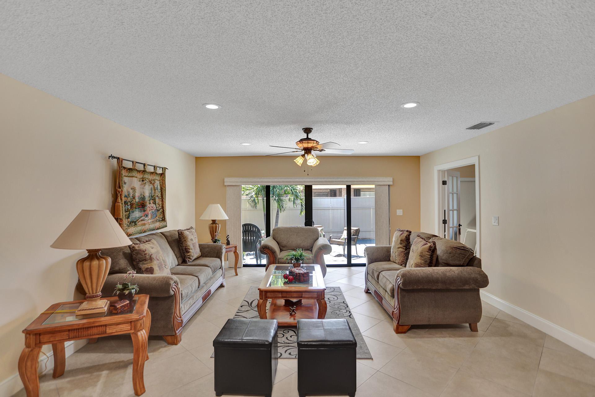 1600 St Andrews Road, Unit 109 Hollywood, FL 33021 - Photo 4 of 35 B27I6753
