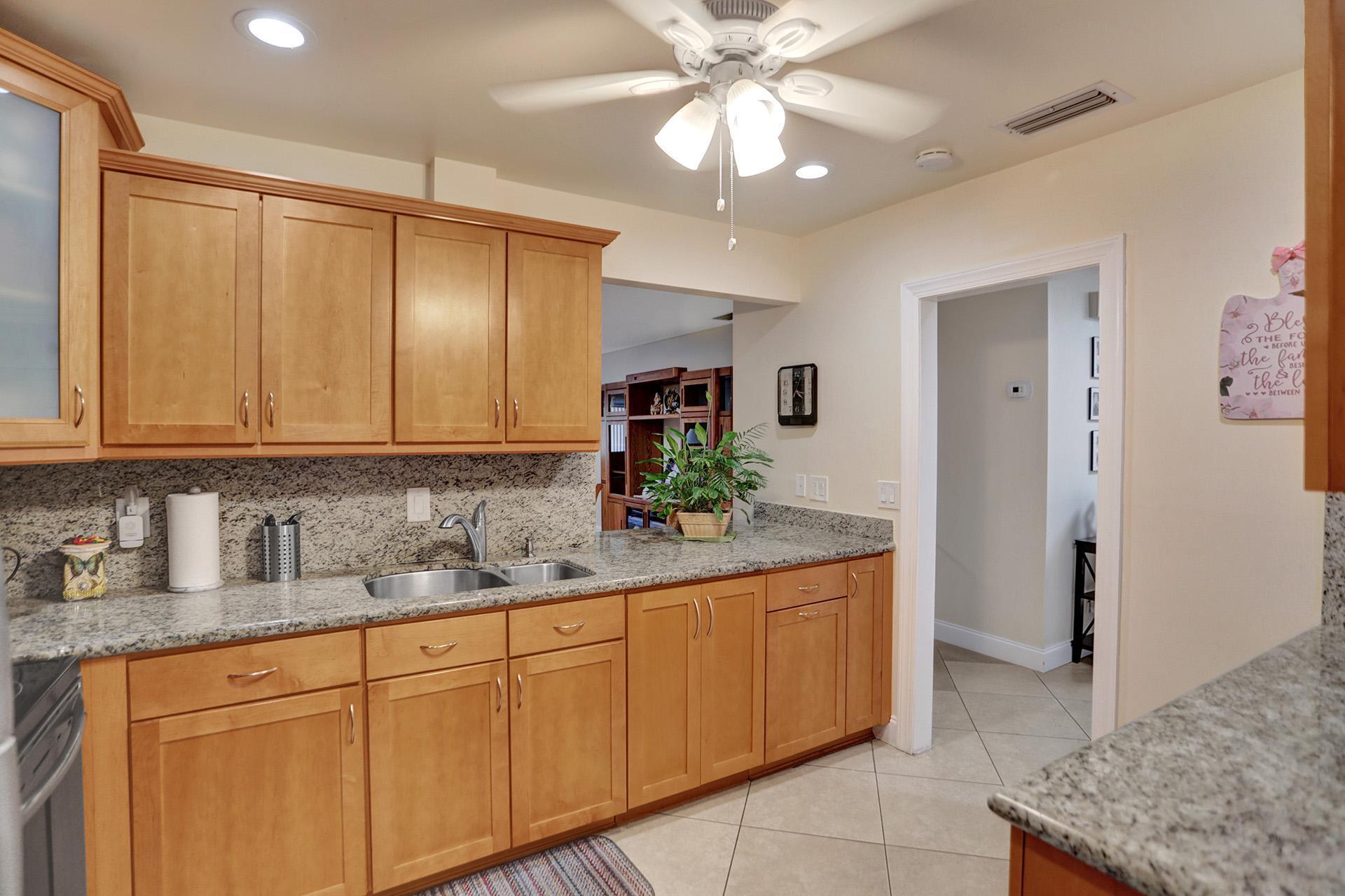 1600 St Andrews Road, Unit 109 Hollywood, FL 33021 - Photo 9 of 35 B27I6696