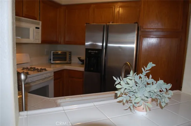 $2,300 | 30451 Pelican, Unit A, Murrieta, CA 92563