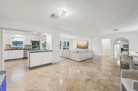 $1,150,000 | 600 Southeast 5th Court, Pompano Beach, FL 33060