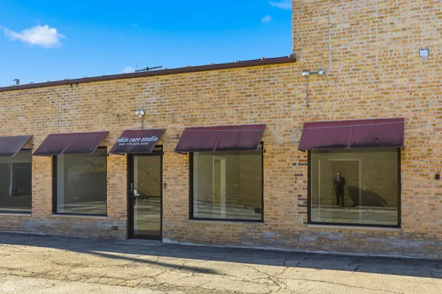 $715,000 | 6117-21 West Belmont Avenue, Chicago, IL 60634