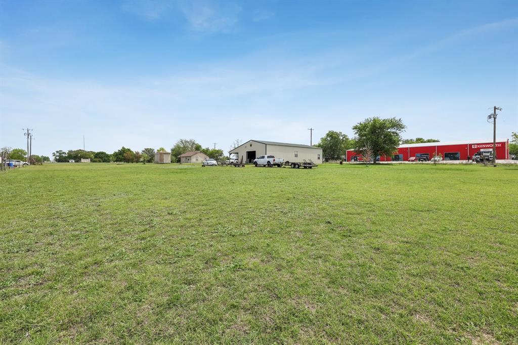 2011 Miller Road Melissa, TX 75454 - Photo 10 of 35 Gallery Image 10