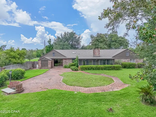 $480,000 | 811 West Pierson Drive, Lynn Haven, FL 32444