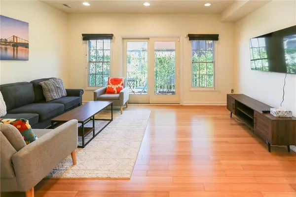 $2,900 | 161 South 16th Street, Pittsburgh, PA 15203