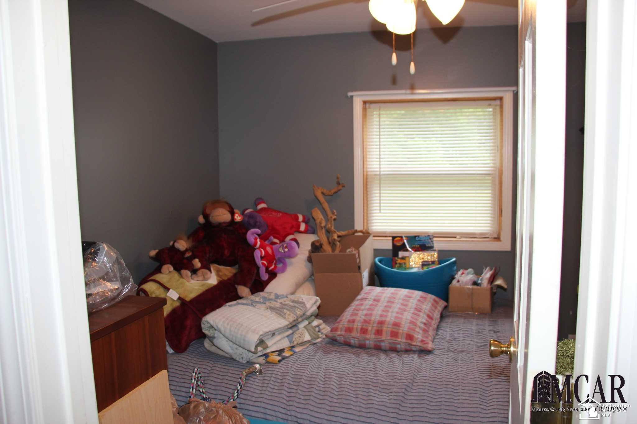 2621 West Erie Road Temperance, MI 48182 - Photo 11 of 21 21463552-10.JPG