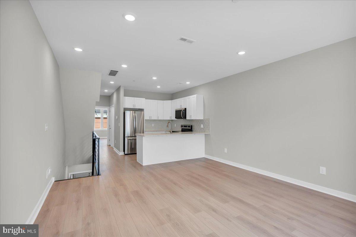 802 West Norris Street Philadelphia, PA 19122 - Photo 19 of 36