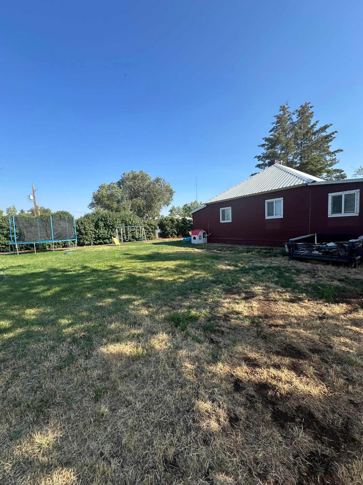 31 3rd Street Metolius, OR 97741 - Photo 41 of 47 backyard