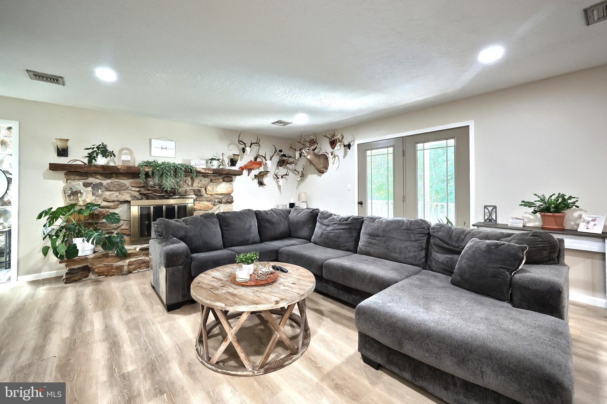 60 Massa Drive Windsor, PA 17366 - Photo 22 of 40 a living room with furniture and a large window