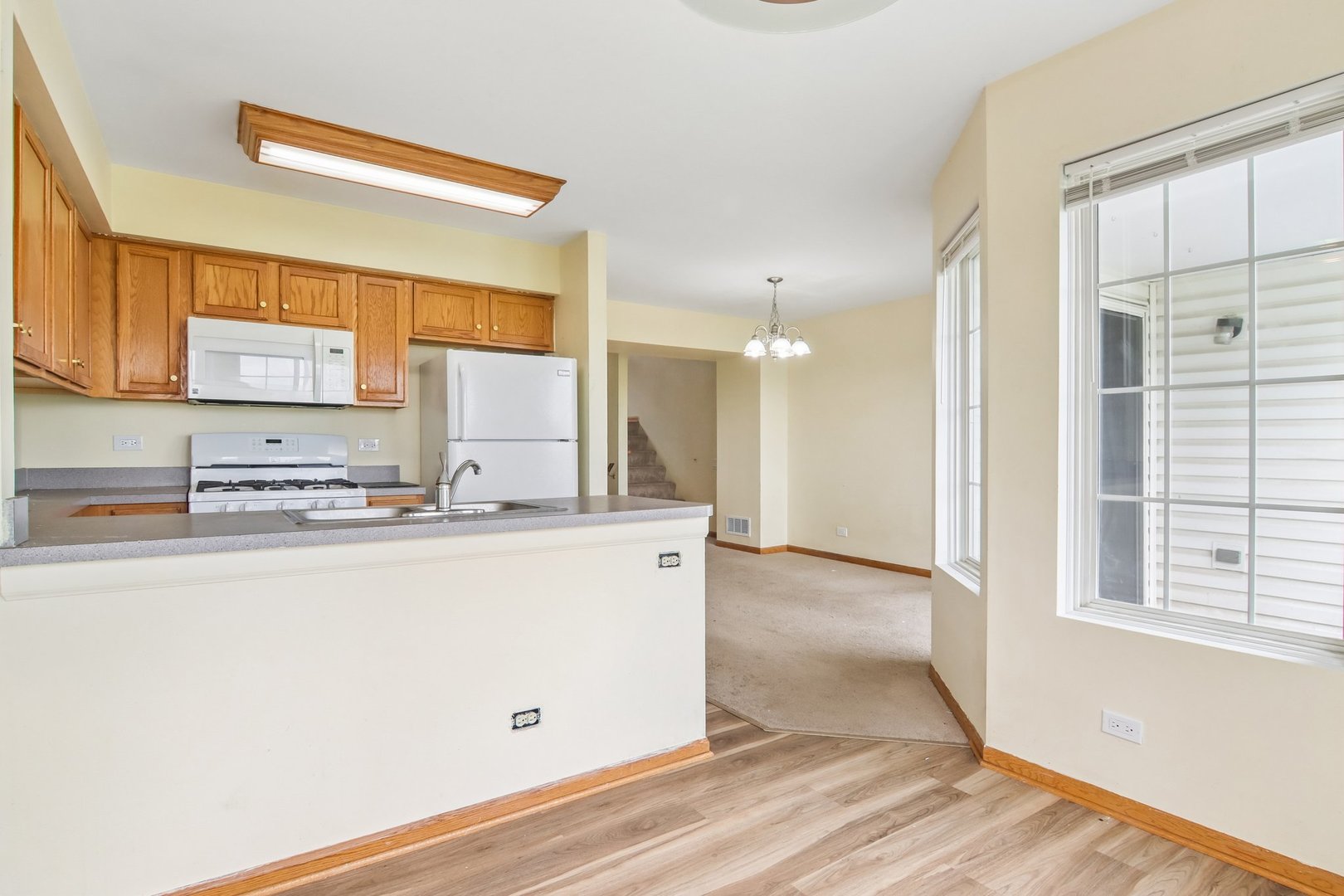 3193 Ketch Court Aurora, IL 60503 - Photo 9 of 34