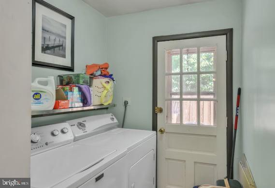 1755 Carry Place Crofton, MD 21114 - Photo 22 of 38 Laundry room