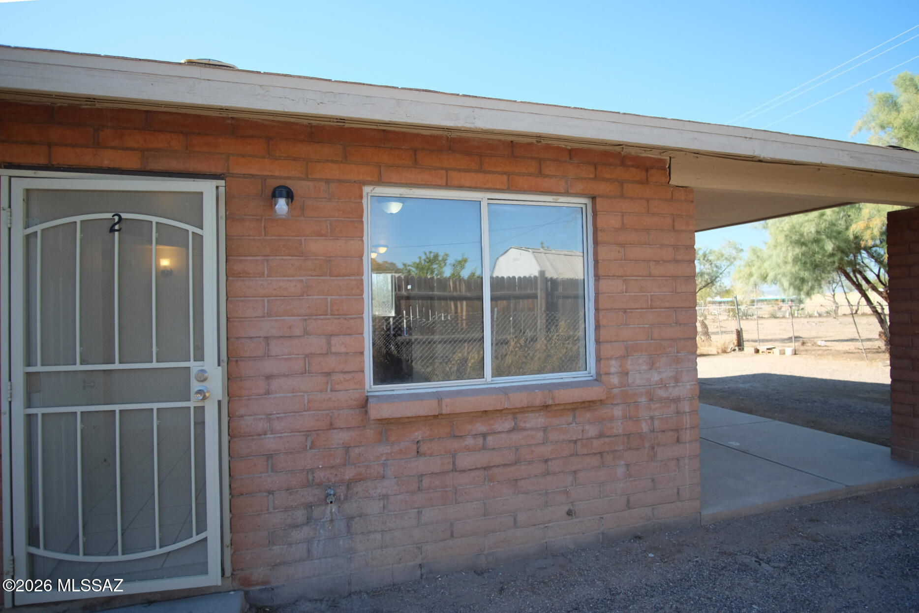 345 East Delta Road Tucson, AZ 85706 - Photo 28 of 45 a view of an entryway of the house
