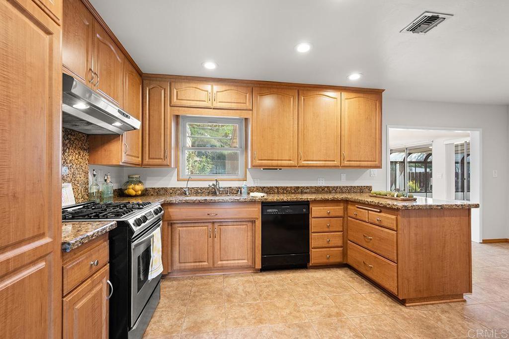 1071 Washington Heights Road El Cajon, CA 92019 - Photo 13 of 65