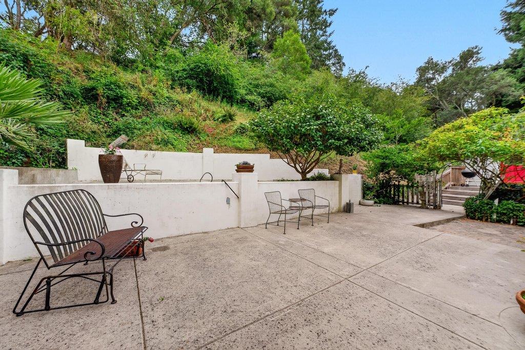 885 Larkin Valley Road Watsonville, CA 95076 - Photo 26 of 35