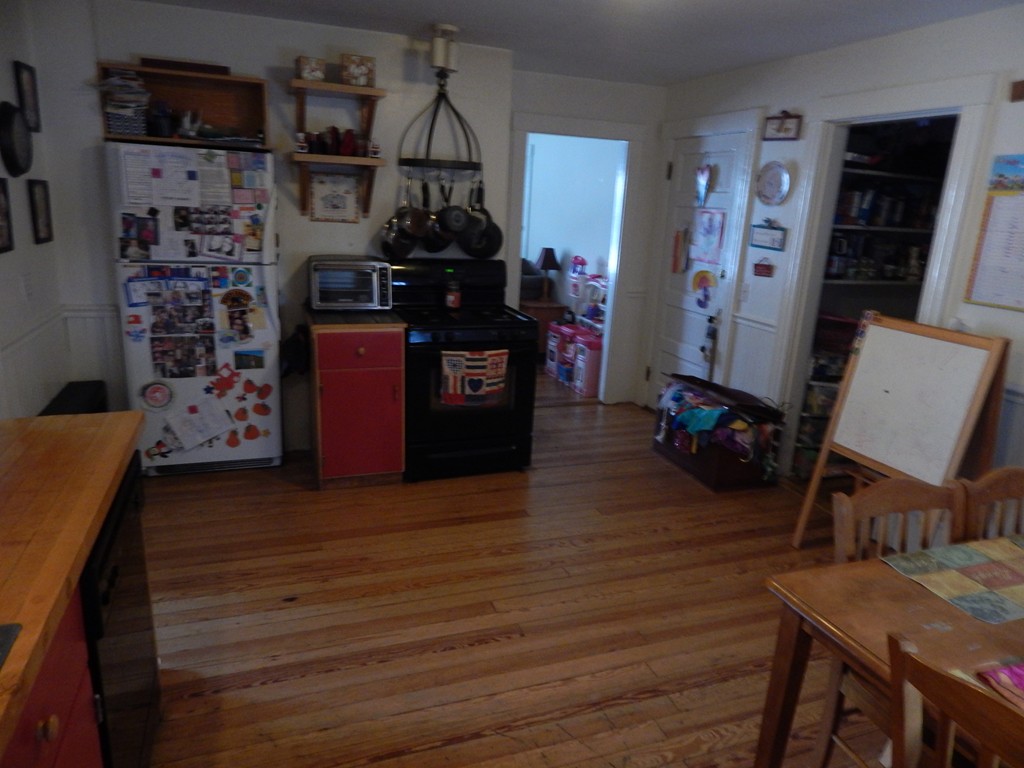 4 Harding Street Grafton, MA 01560 - Photo 8 of 19 Gallery Image 8