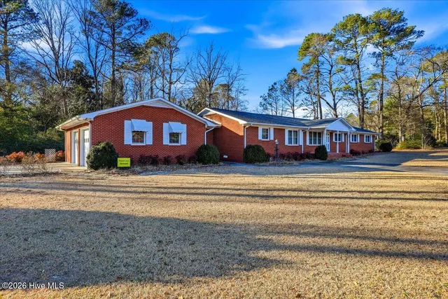 $295,000 | 501 North Front Street, Pink Hill, NC 28572