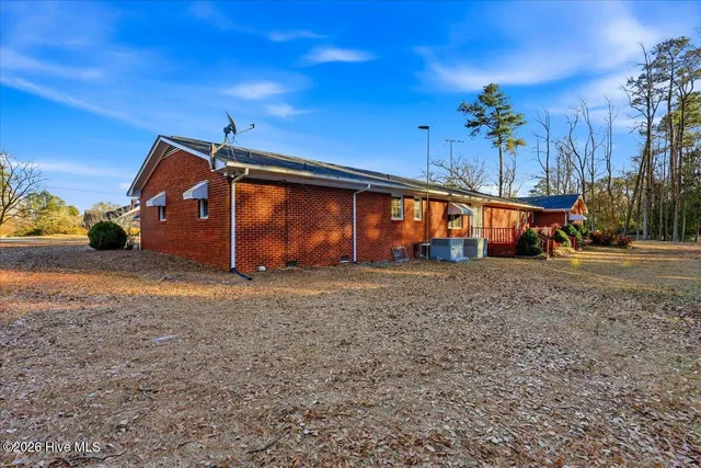 $295,000 | 501 North Front Street, Pink Hill, NC 28572