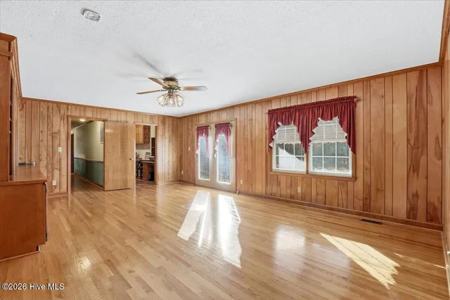 $295,000 | 501 North Front Street, Pink Hill, NC 28572