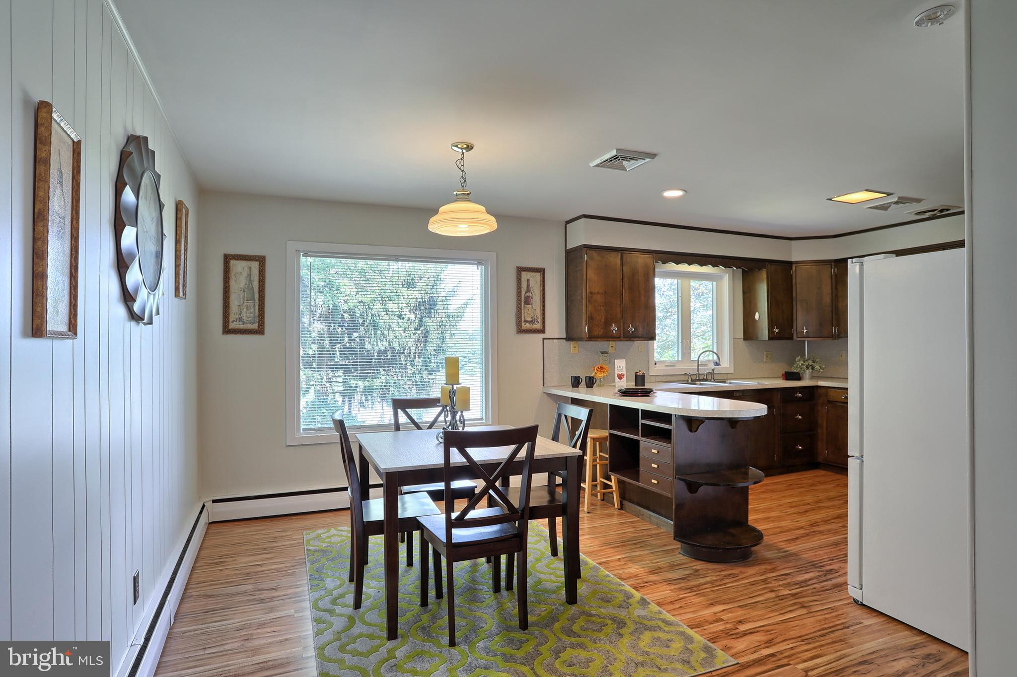 1418 Cornwall Road Lebanon, PA 17042 - Photo 15 of 36 Picture window in dining area