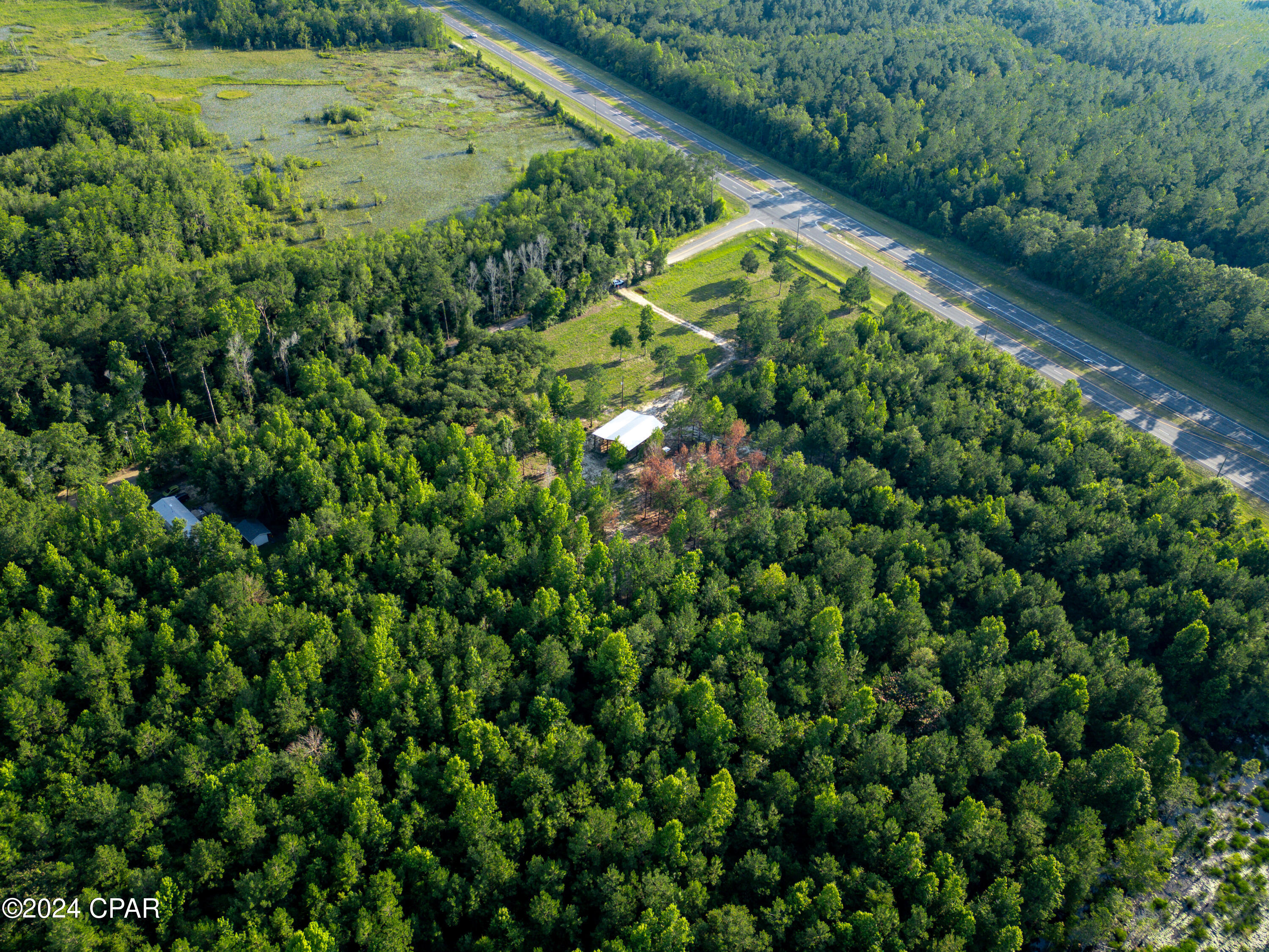 1596 Lonnie Road Chipley, FL 32428 - Photo 3 of 11 Gallery Image 3