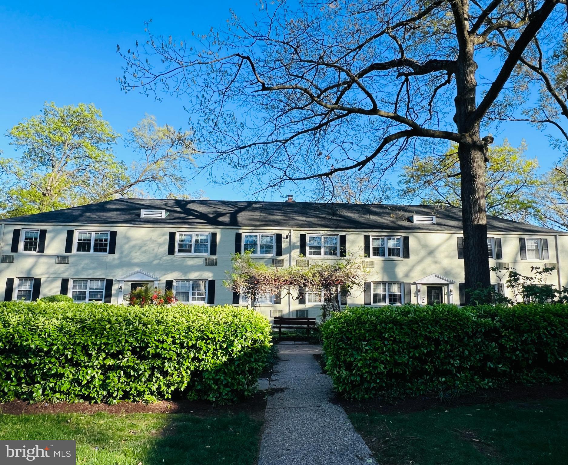 4316 North Pershing Drive, Unit 43163 Arlington, VA 22203 - Photo 1 of 12
