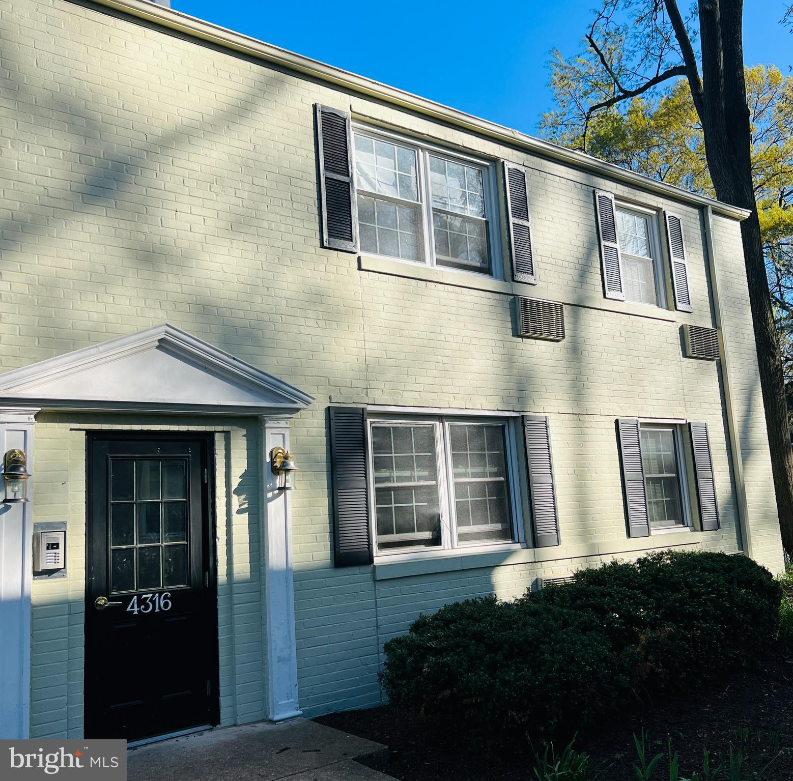 4316 North Pershing Drive, Unit 43163 Arlington, VA 22203 - Photo 3 of 12