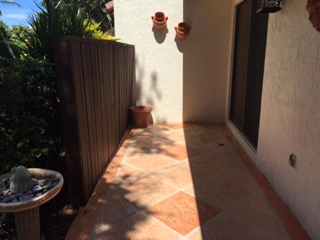 6854 Tiburon Drive Boca Raton, FL 33433 - Photo 10 of 14 walkway