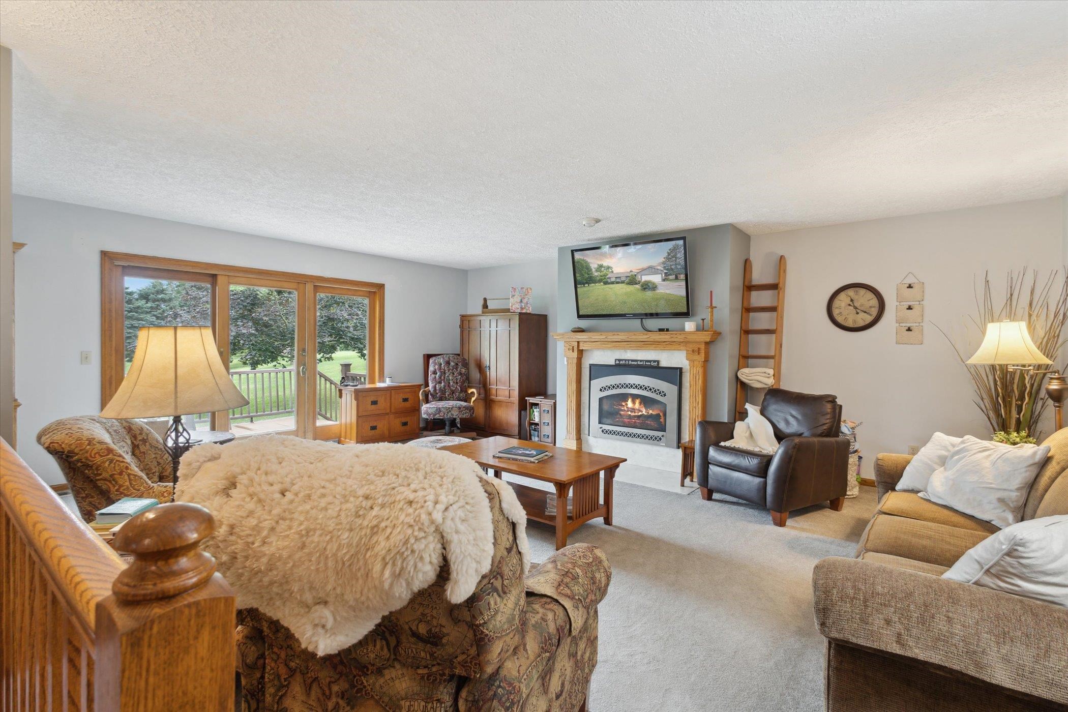 15010 South Grove Road Lansing, MI 48906 - Photo 9 of 45