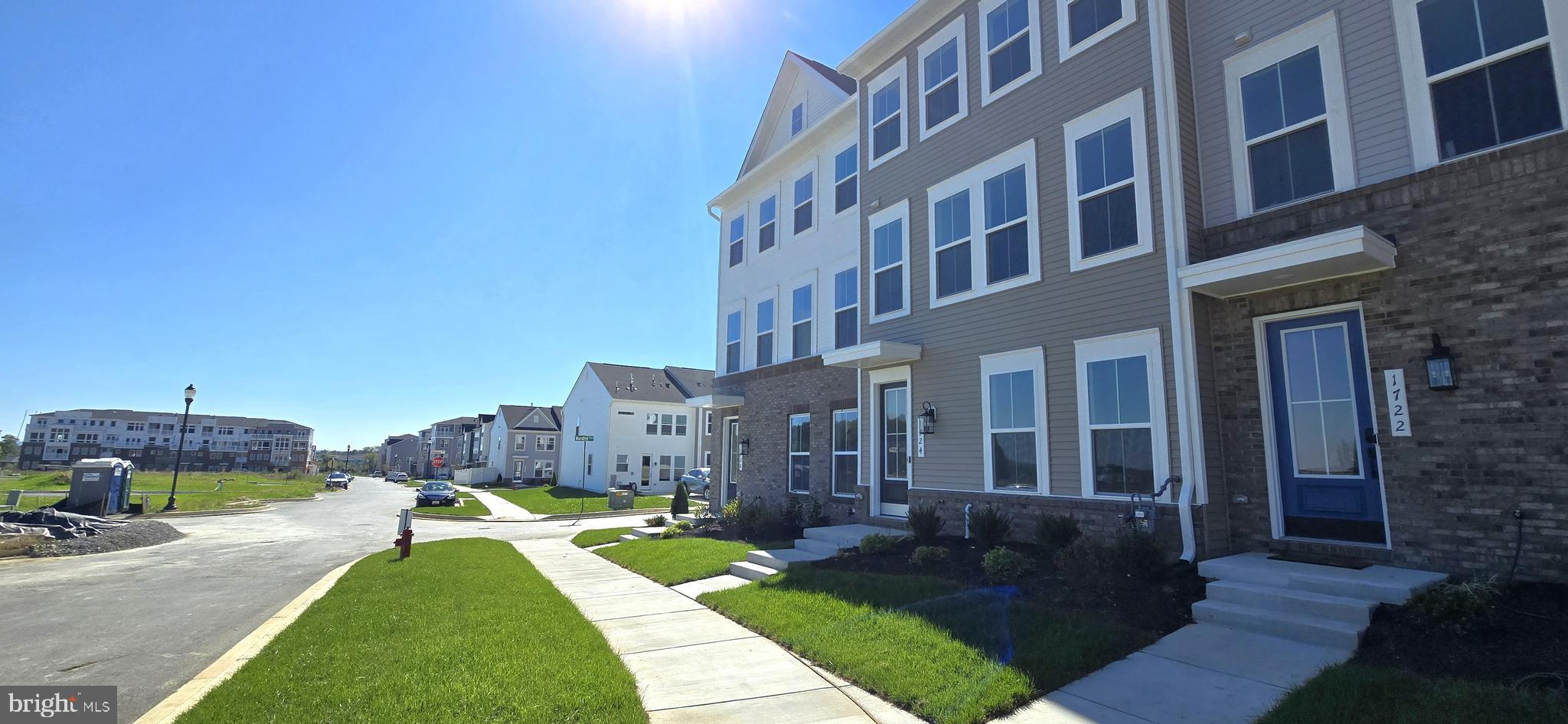 1726 Blacksmith Way Frederick, MD 21702 - Photo 3 of 64 a view of a building with garden