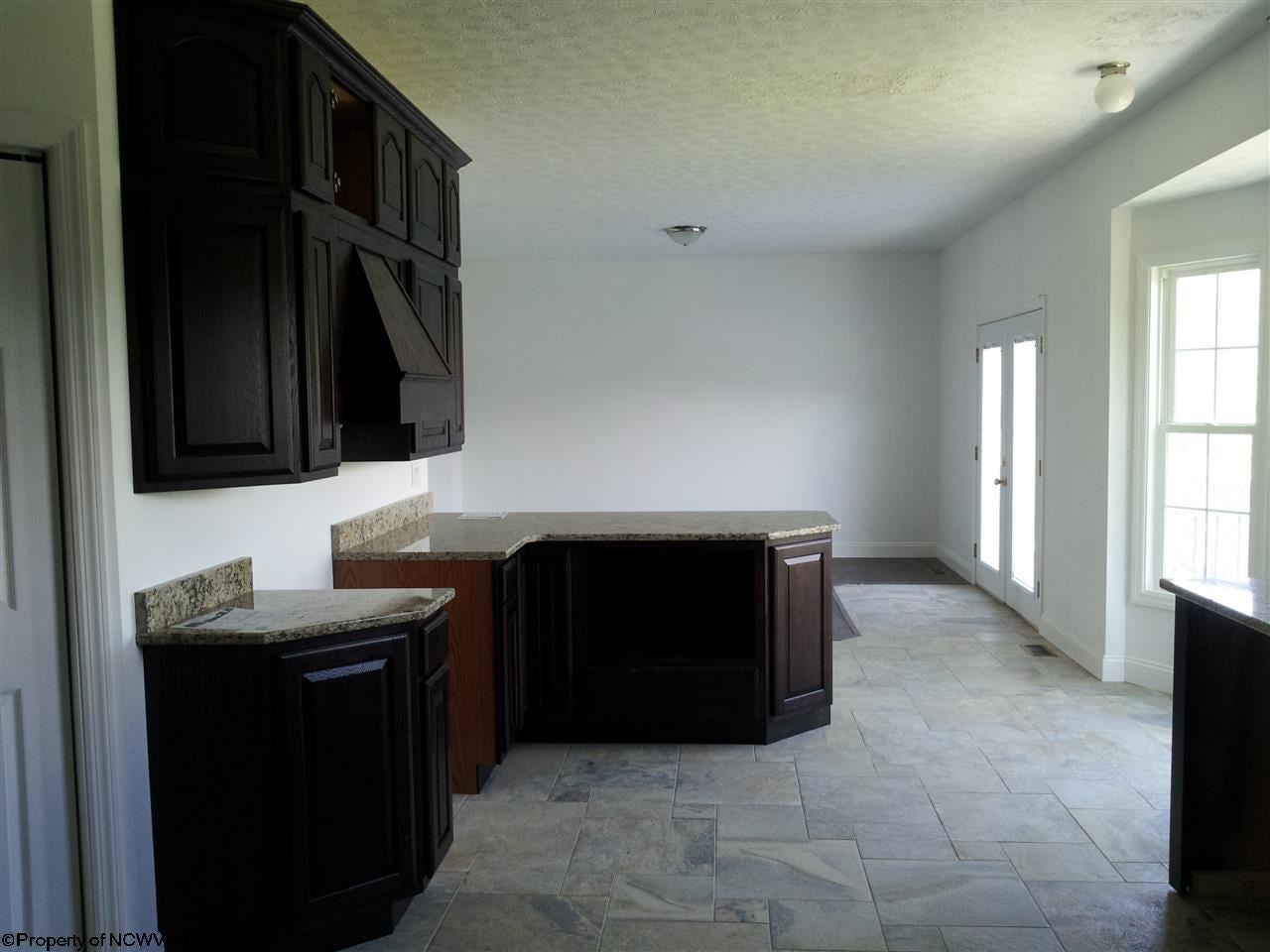 8 Highland Ridge Road Bridgeport, WV 26330 - Photo 5 of 20 Gallery Image 5